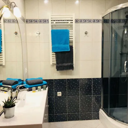 Apartament Familijny Apartment *